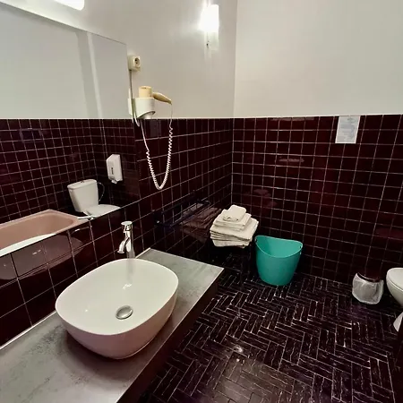 Grand T2 Duplex, Terrasse Et Jardin