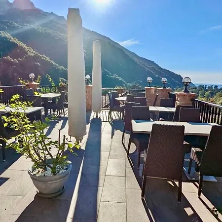 Grand T2 Duplex, Terrasse Et Jardin * Porto (Corsica)